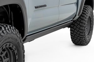 Toyota Tacoma Power Running Boards - Rough Country - 6-Inch All-Season Aluminum - '05-'23